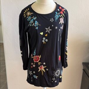 Johnny Was Maris black top. Machine embroidered. Never worn. Size Small.